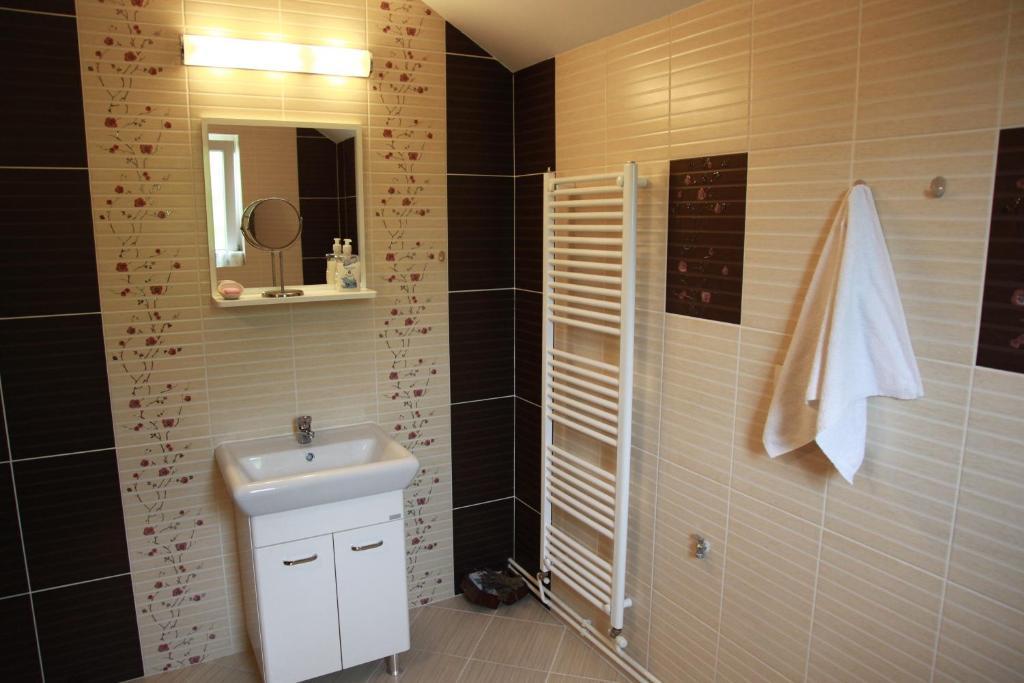 Casa File De Poveste Тыргу-Жиу Номер фото